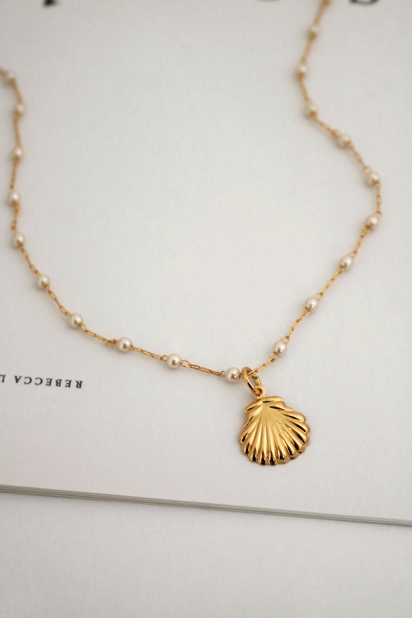 Perola Conch Necklace